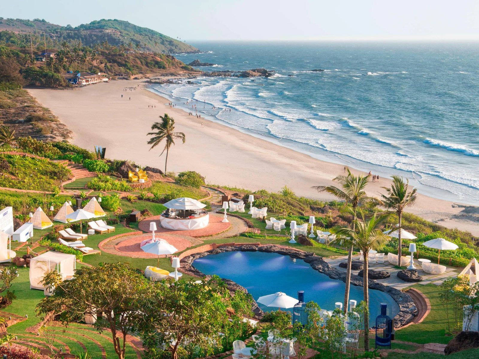Luxury Resort Companion Experience